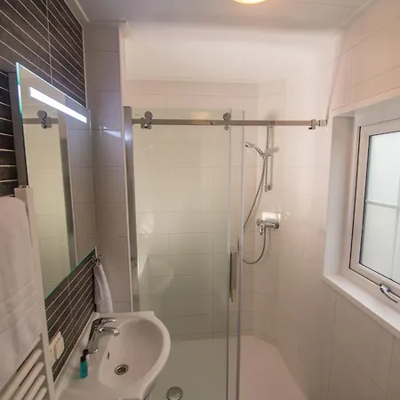 Pier98 19 Nyaraló *